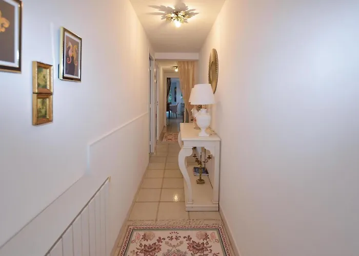 In With Wifi Apartment